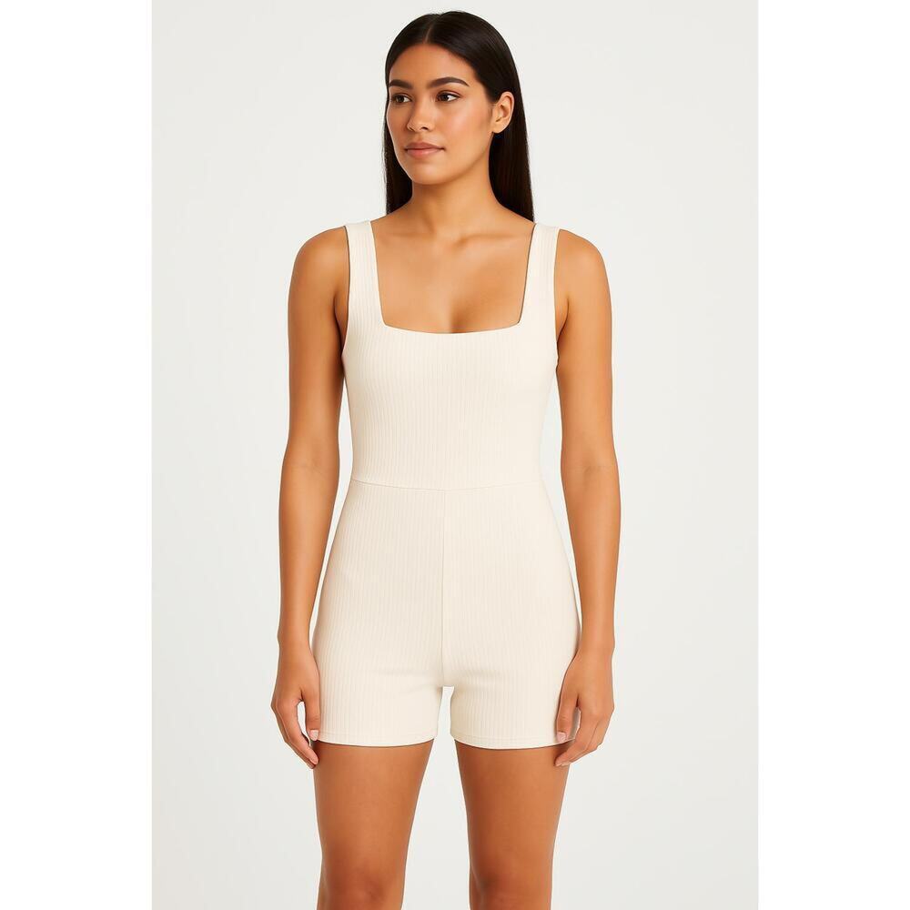 Almost Famous Jumpsuit Women's Large Cream Sleeveless Ribbed‎ Tank Casual